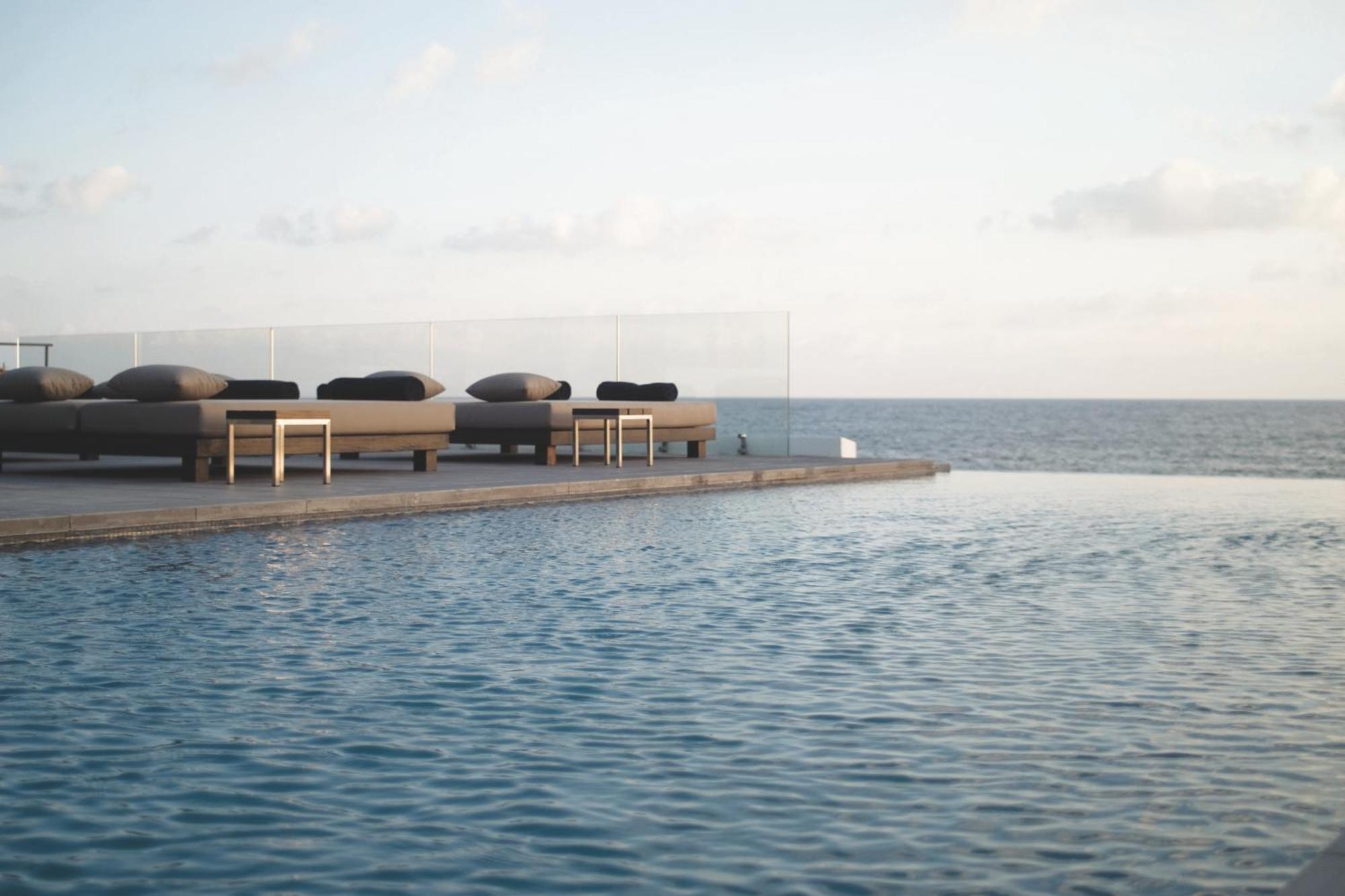 Almyra Hotel Pafos Exterior foto The pool at the hotel
