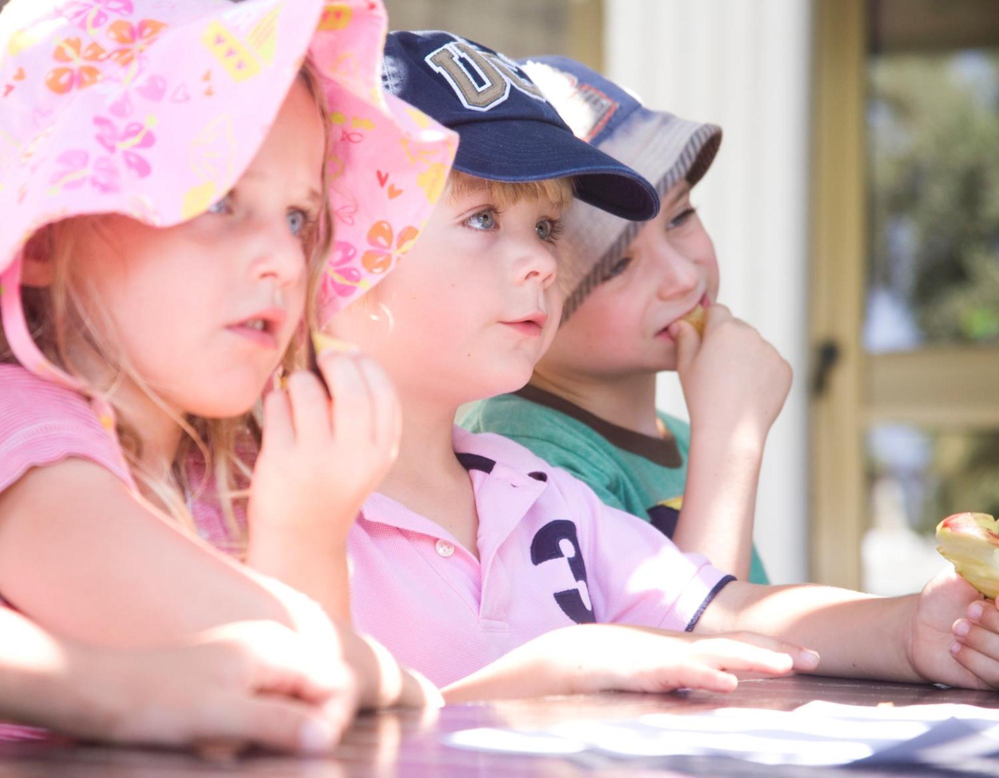 Almyra Hotel Pafos Exterior foto Children at the school