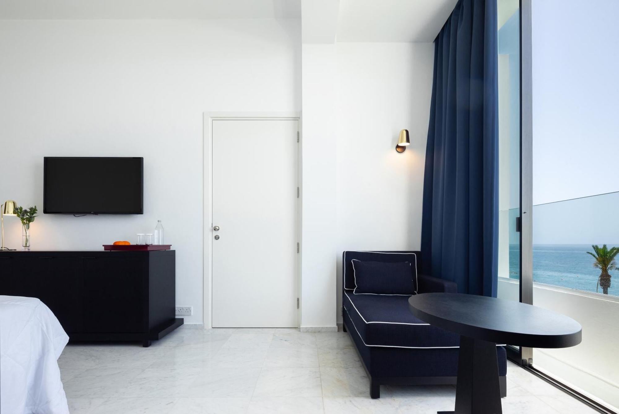 Almyra Hotel Pafos Exterior foto