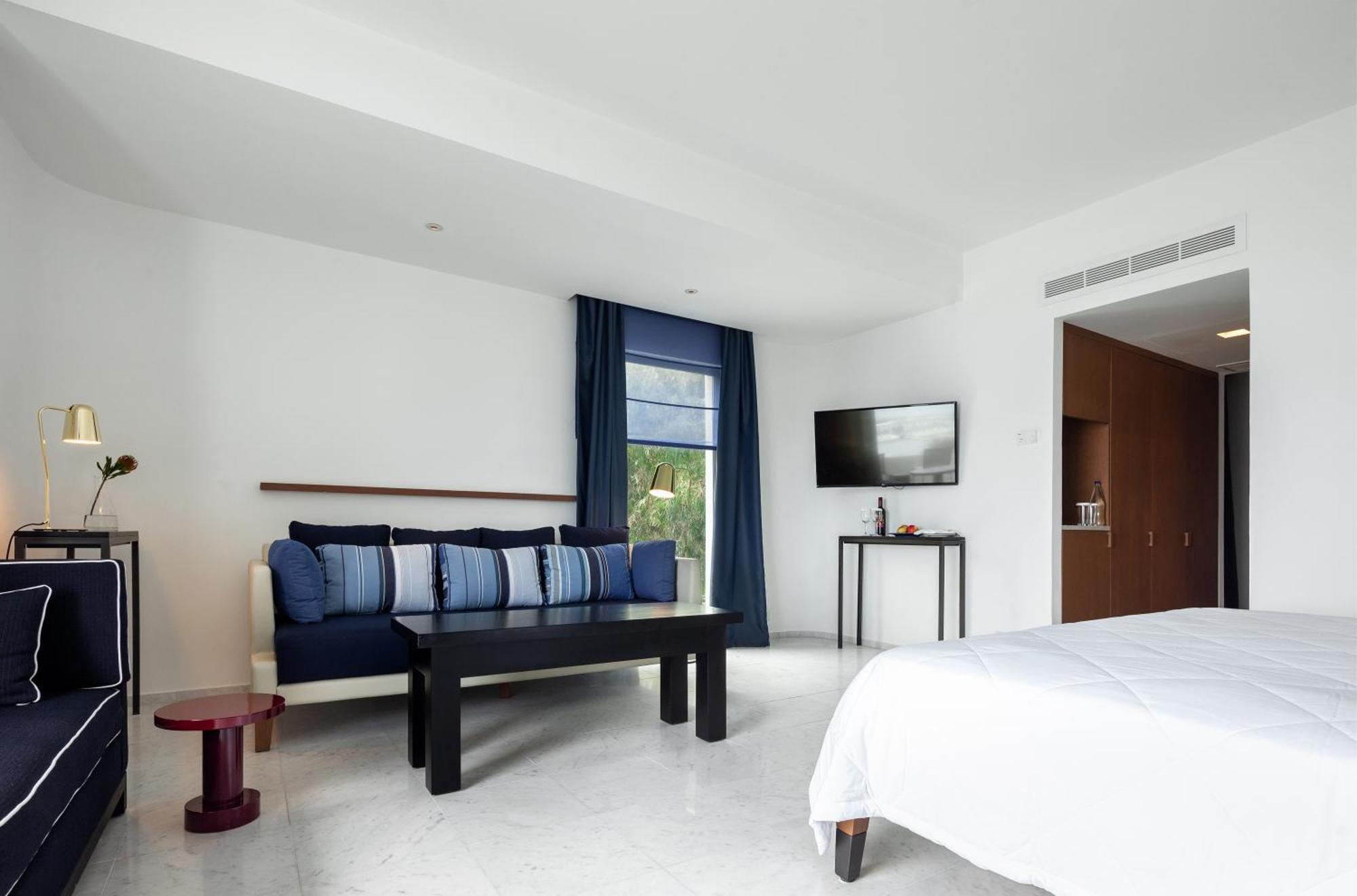 Almyra Hotel Pafos Exterior foto